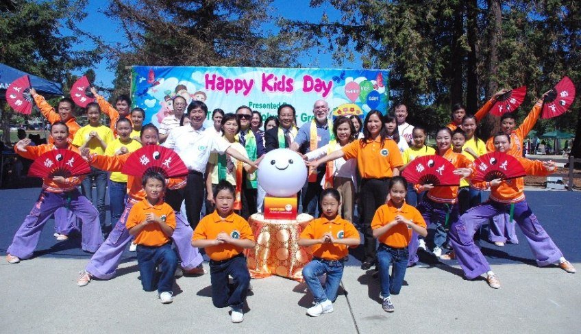 國際童玩節 矽谷各族裔人士踴躍參加“良心時代運動宣言”連署
