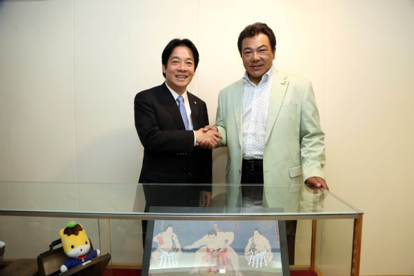 前日本相撲選手千代富士-九重親方拜會臺南市長賴清德