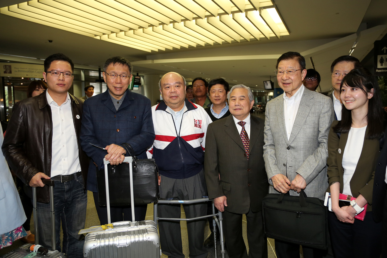 柯文哲抵達美國 展開產業學習之旅