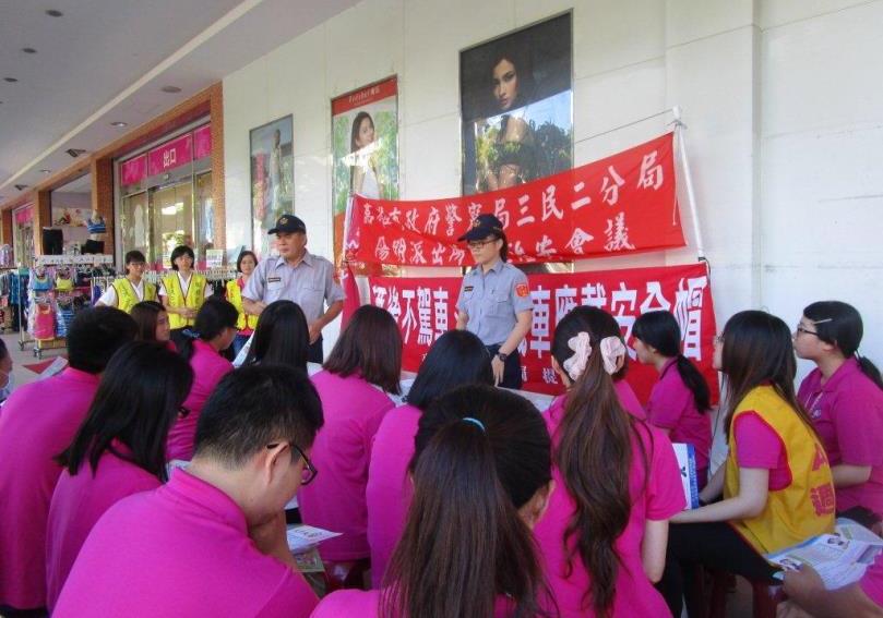三民二分局陽明所積極宣傳反詐騙 地方商家總動員