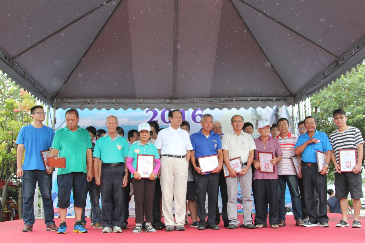 東港區漁會辦理2016「愛灘、愛海、愛漁業淨灘行動」