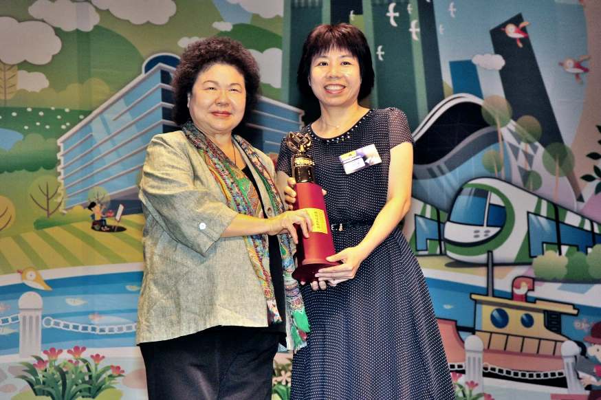 表揚資深及優良教師 高雄市長陳菊感謝老師無私奉獻