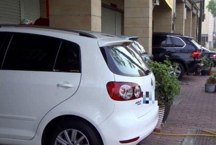 騎樓具「所有權私有，使用權公用」的性質  不能停車