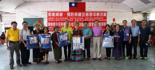 中油執行長李順欽由行政室主任李建清、工關組經理吳順發連袂參加人間有愛活動