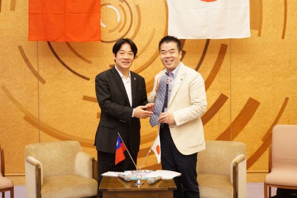 賴清德市長拜會滋賀縣知事、議長以及大津市長　感謝滋賀各界對於兩地交流的支持
