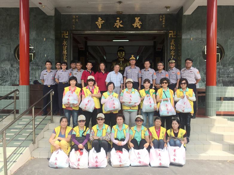 高雄市三民第二分局結合義永寺關懷獨居長輩及弱勢家庭