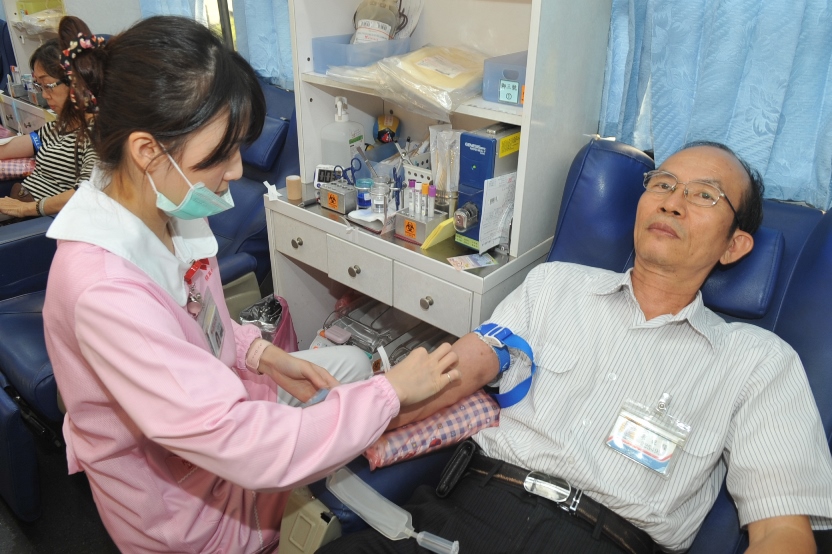 中油煉製事業部舉辦「中油百萬CC熱情公益捐血活動」