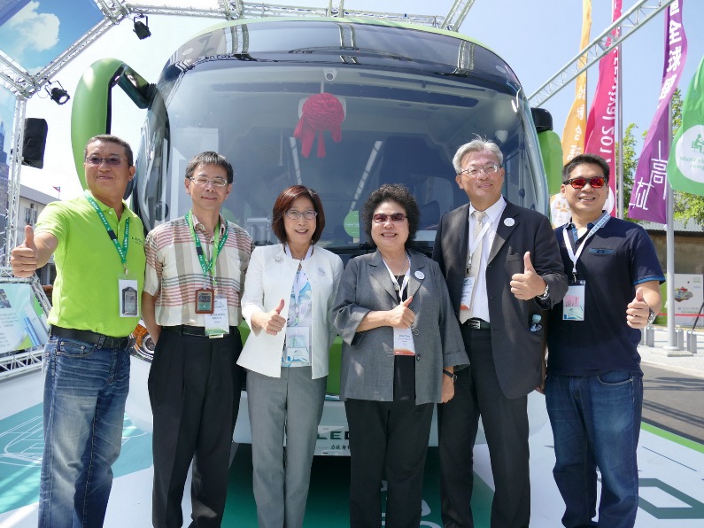 高雄市議長康裕成率領議員 考察生態交通全球盛典