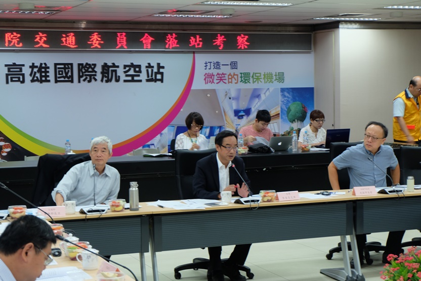 立委李昆澤邀賀陳旦考察高雄國際機場 允諾加速機場建設及觀光補助