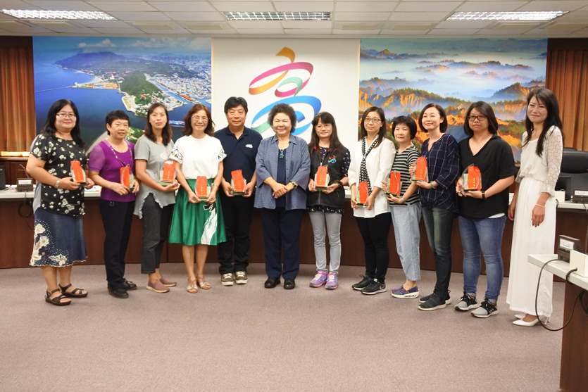 幸福城市推手 陳菊市長公開表揚35位績優職工與臨時人員