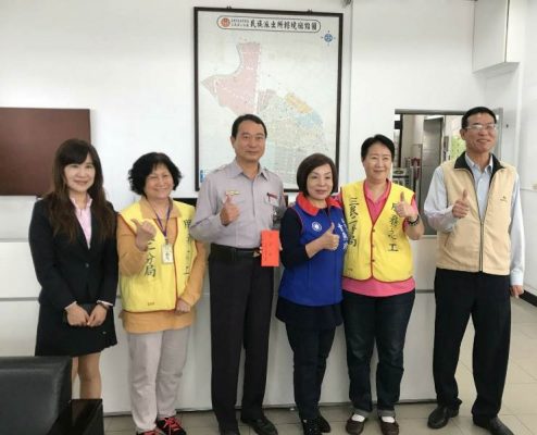 高雄市議會內政委員會童燕珍議員慰勞三民二分局基層績優員警