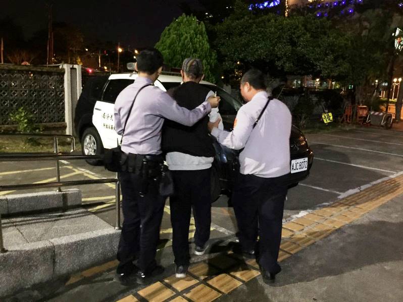 酒駕逃逸 仁武分局大華派出所警巡邏逮爛醉騎士