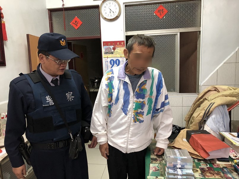 高雄市政府警察局仁武分局破獲詐騙集團 保住老翁百萬積蓄