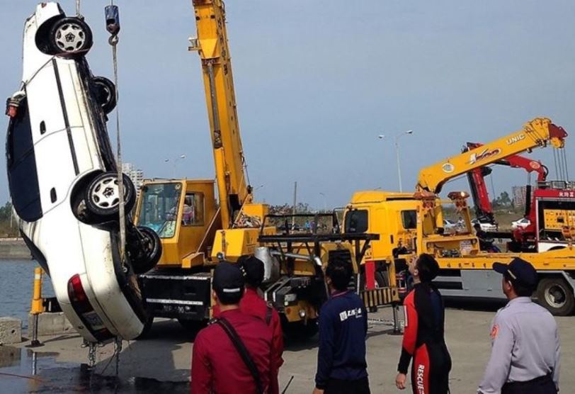 懷疑前妻有外遇 男子槍殺收留前妻的早餐店老闆娘並自殺 肇二人身亡