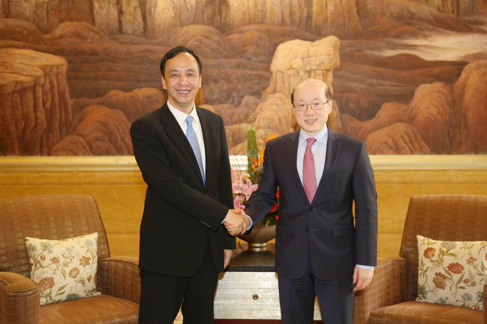 朱立倫與大陸國台辦主任劉結一會面 期盼兩岸持續合作共創雙贏