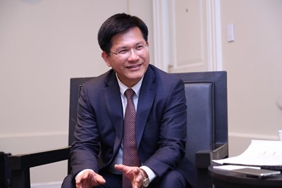 台中市長林佳龍訪墨引關注 聯邦眾議員熱烈歡迎 墨通社等媒體專訪