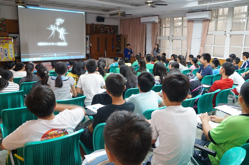 山達基教會許謹麗專員推動人權活動 幫助學生正視霸凌影響