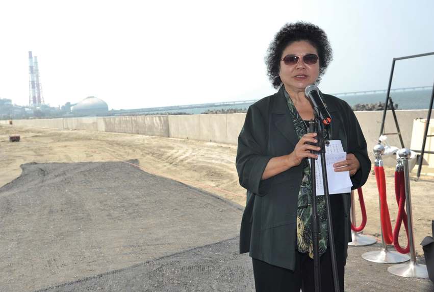 視察茄萣海岸整治工程 高雄市長陳菊：營造友善海岸環境