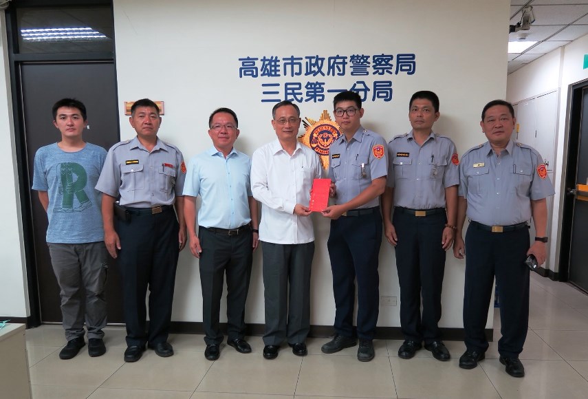 高雄市三民一分局查獲毒品嫌犯逮三層上游毒販 警政署長陳家欽到場慰勉