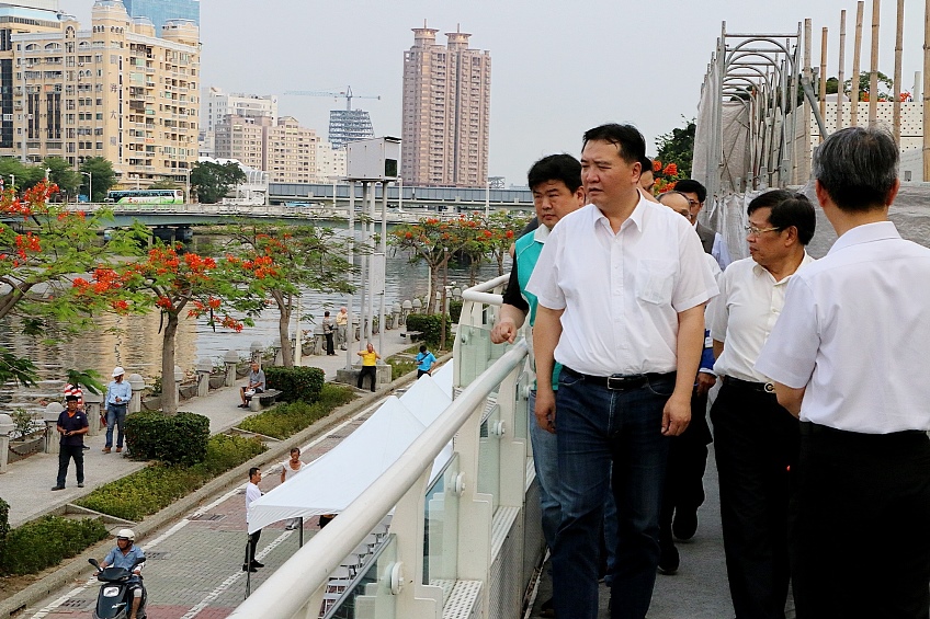 提升防洪力 高雄市代理市長許立明視察大義、新樂抽水設備更新工程