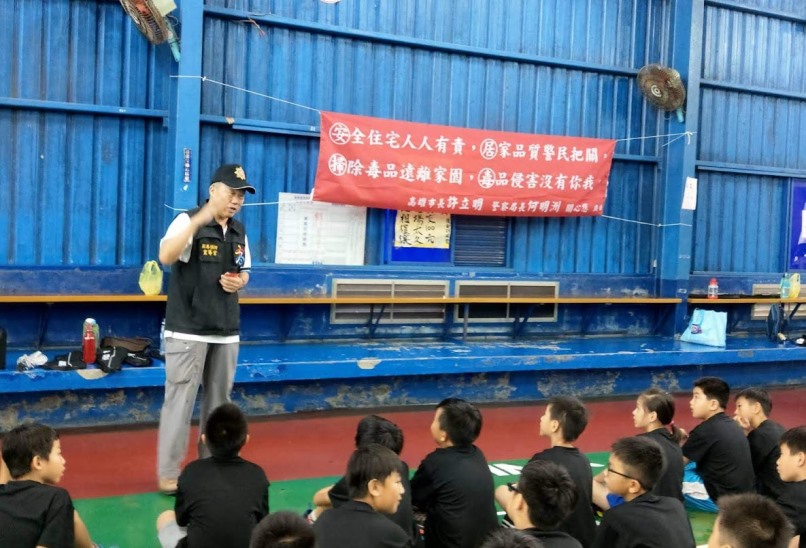 仁武警分局辦理『暑期保護青少年－青春專案』犯罪預防宣導