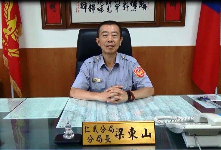 仁武分局長梁東山為暑期青春專案錄播『反詐騙、反毒品、反飆車』宣導