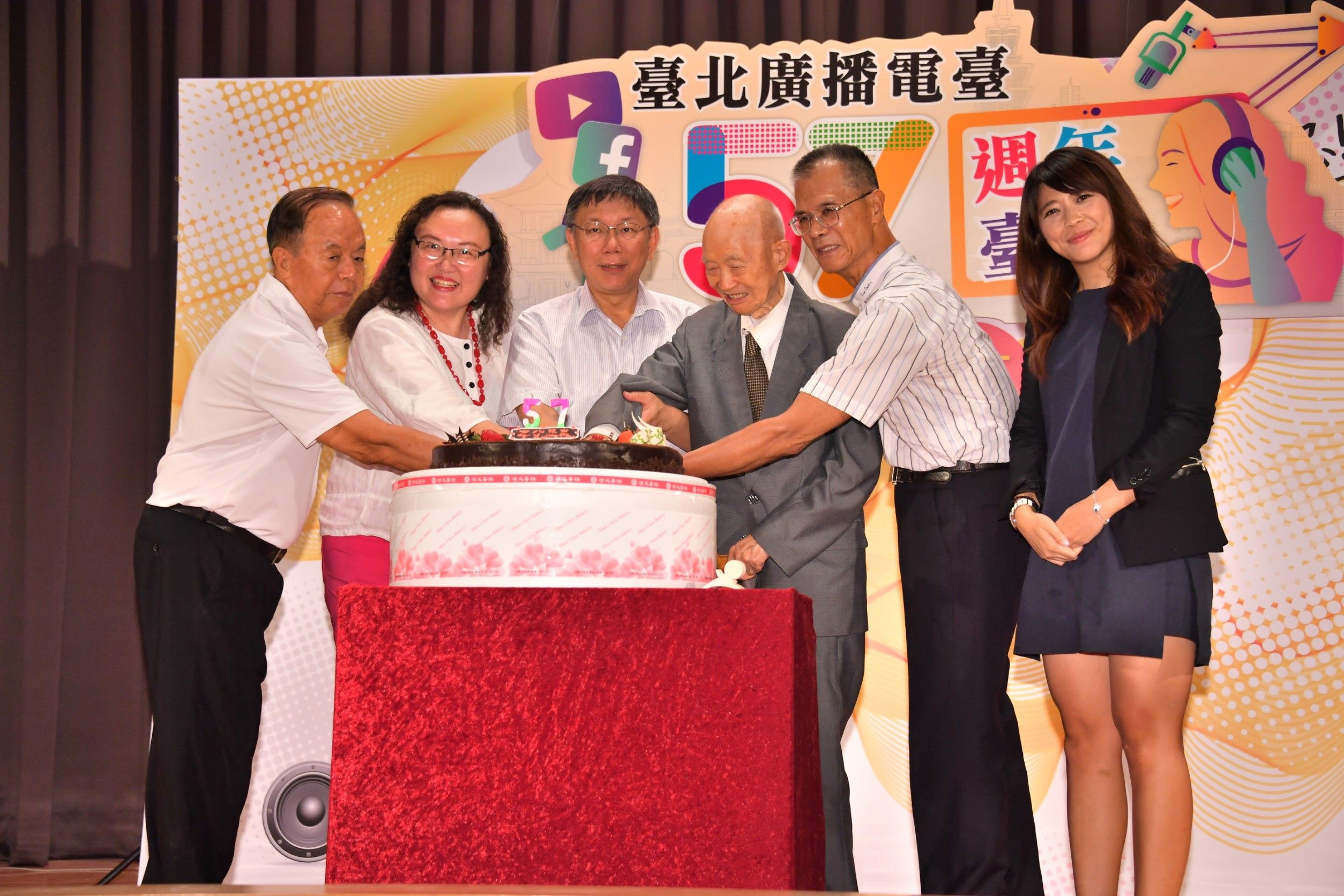 與親民問政小組黨團會議 柯文哲：政策性預算與民生法案盼議員鼎力支持