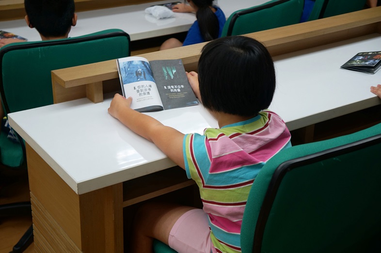 高市人權志工分享世界人權宣言 呼籲學子認識人權 反霸凌