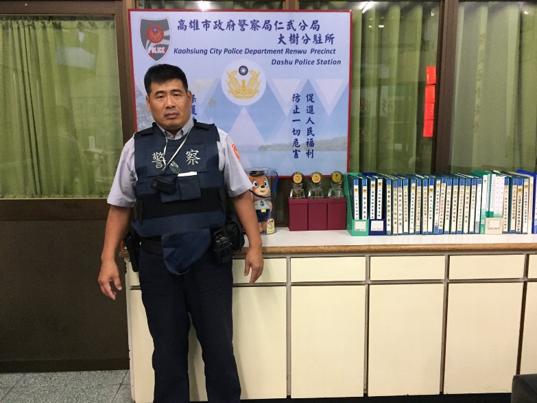 仁武分局大樹所警方阻詐 保住民眾血汗辛苦錢