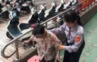 三民二分局鼎山所女警劉玉琦 照顧高齡阿嬤並協助返家