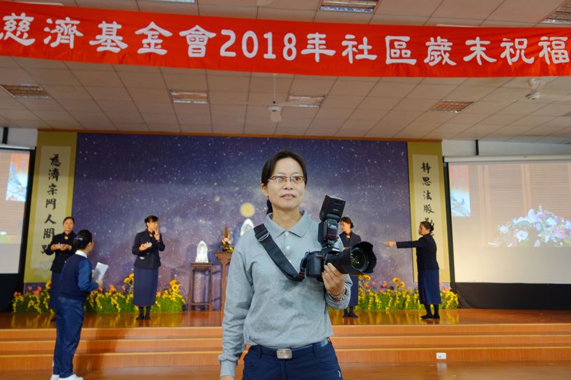 測量技士到攝影志工  蔡淑娟由觀景窗投入慈善志業