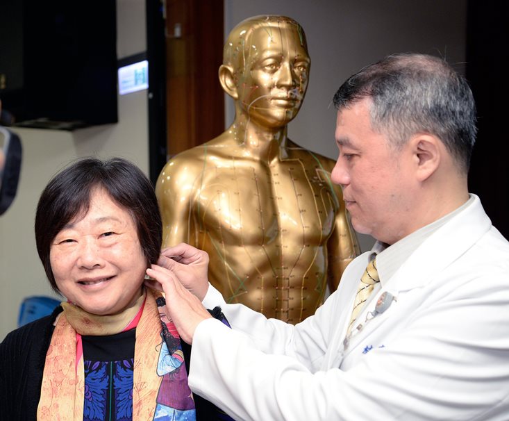 左耳突然「中風」高醫針灸治療找回「聲」機