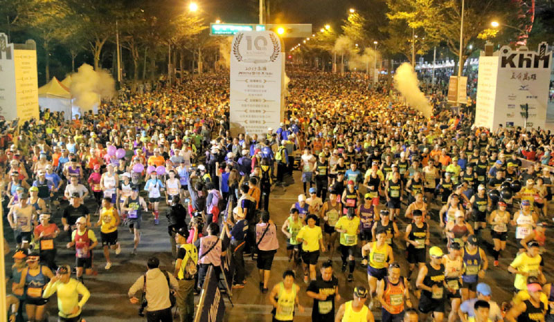 高雄國際馬拉松十周年慶 日韓友城組團感受友善賽事