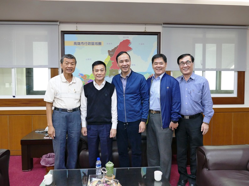 前新北市長朱立倫拜會高雄市議長許崑源