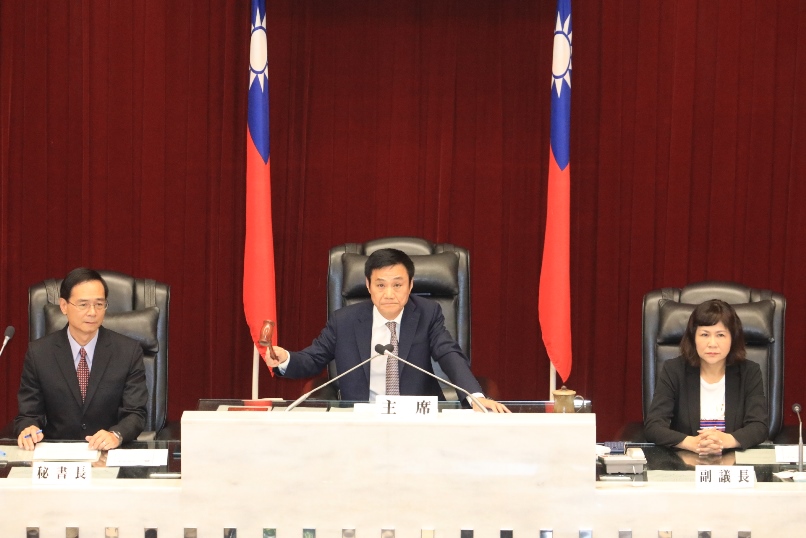 議會大會開幕 許崑源議長致詞讚揚韓國瑜市長拼經濟