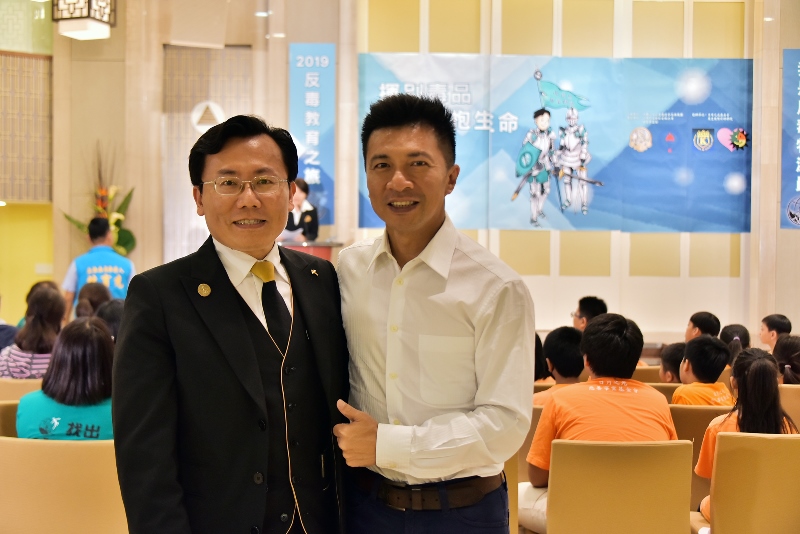 山達基反毒教育之旅 高市社會局長葉壽山向學子勉勵拒毒