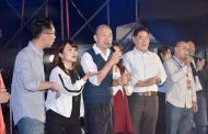 春吶high翻旗津 高雄市長韓國瑜高唱「讀你」