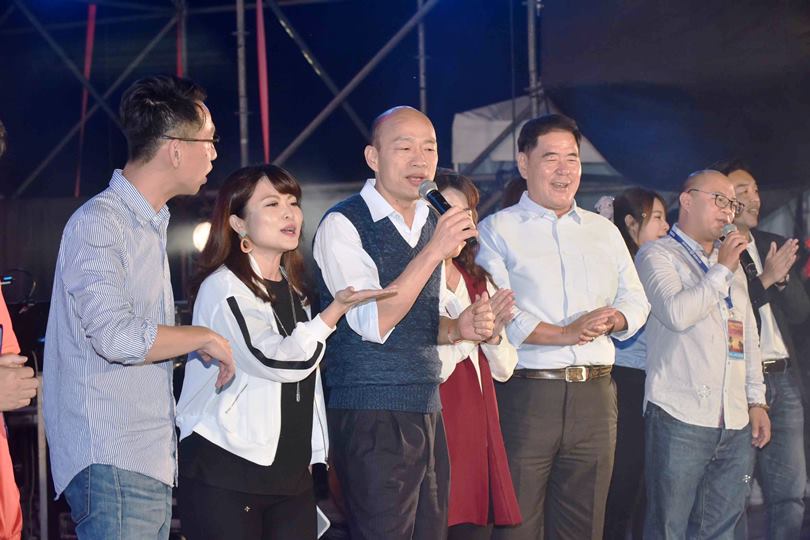 春吶high翻旗津 高雄市長韓國瑜高唱「讀你」