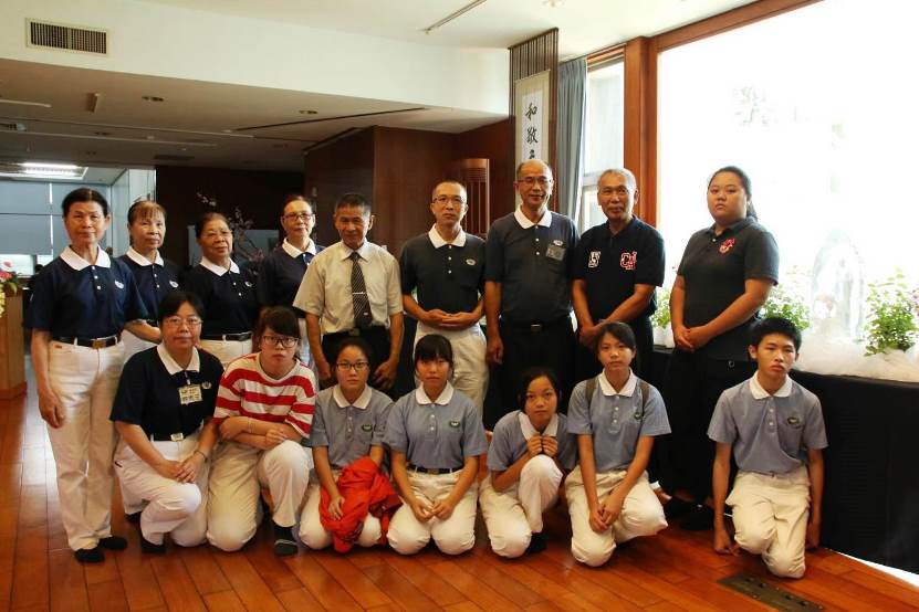 慈濟台南浴佛湧人潮 倡導環保和愛護地球理念