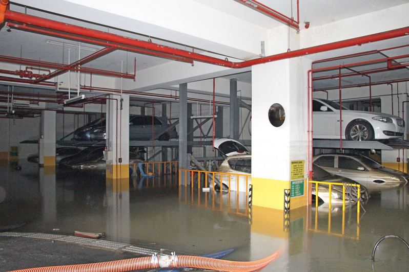 勘查因豪雨導積水 韓國瑜：建立防範大樓積淹水標準流程