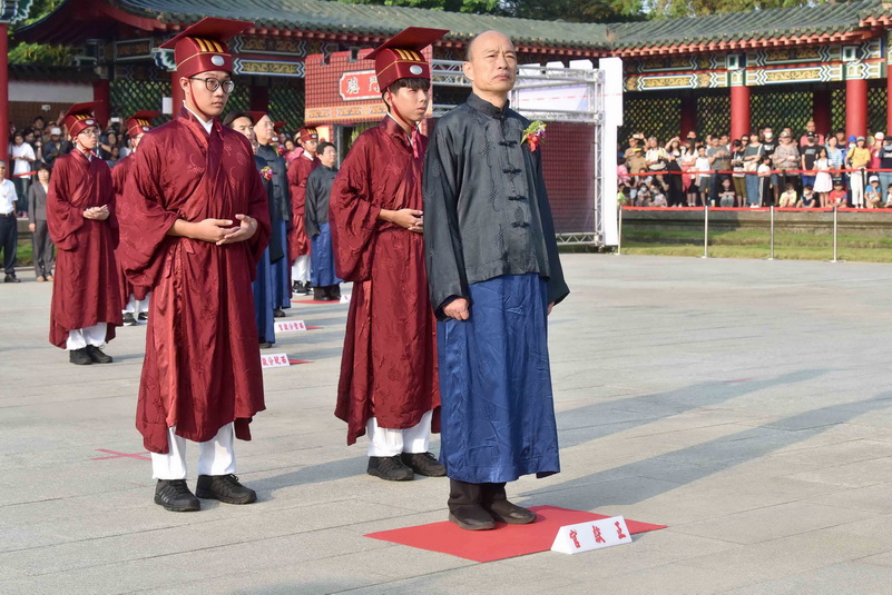 紀念至聖先師孔子誕辰 高雄市長韓國瑜出席祭孔