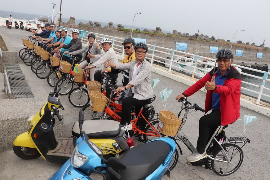 高雄科技大學聯手穩正企業 小琉球引進綠能旅遊單車