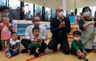 韓國瑜與小小市民歡唱兒歌 持續建置公共托育照顧空間