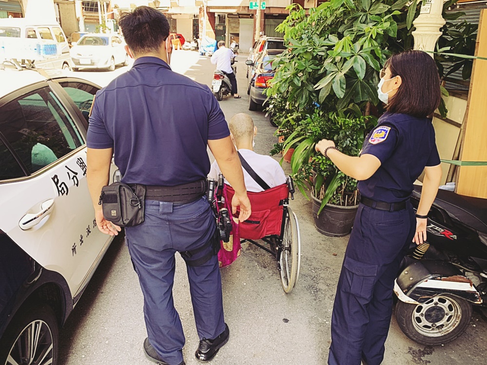 身障男迷失馬路 新興中山所熱心警助返安養中心