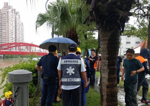 警官貪汙判刑十六年定讞 發監前墜愛河