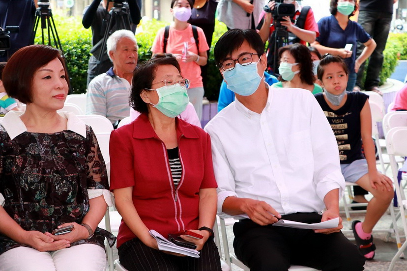 加速建置豐沛育兒資源 陳其邁：用實際行動支持育兒家庭