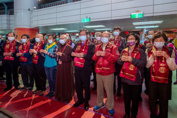 靈鷲山水陸空法會 十萬信眾湧入