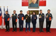 苗栗縣長徐耀昌表揚十二位績優員警 頒破案獎金