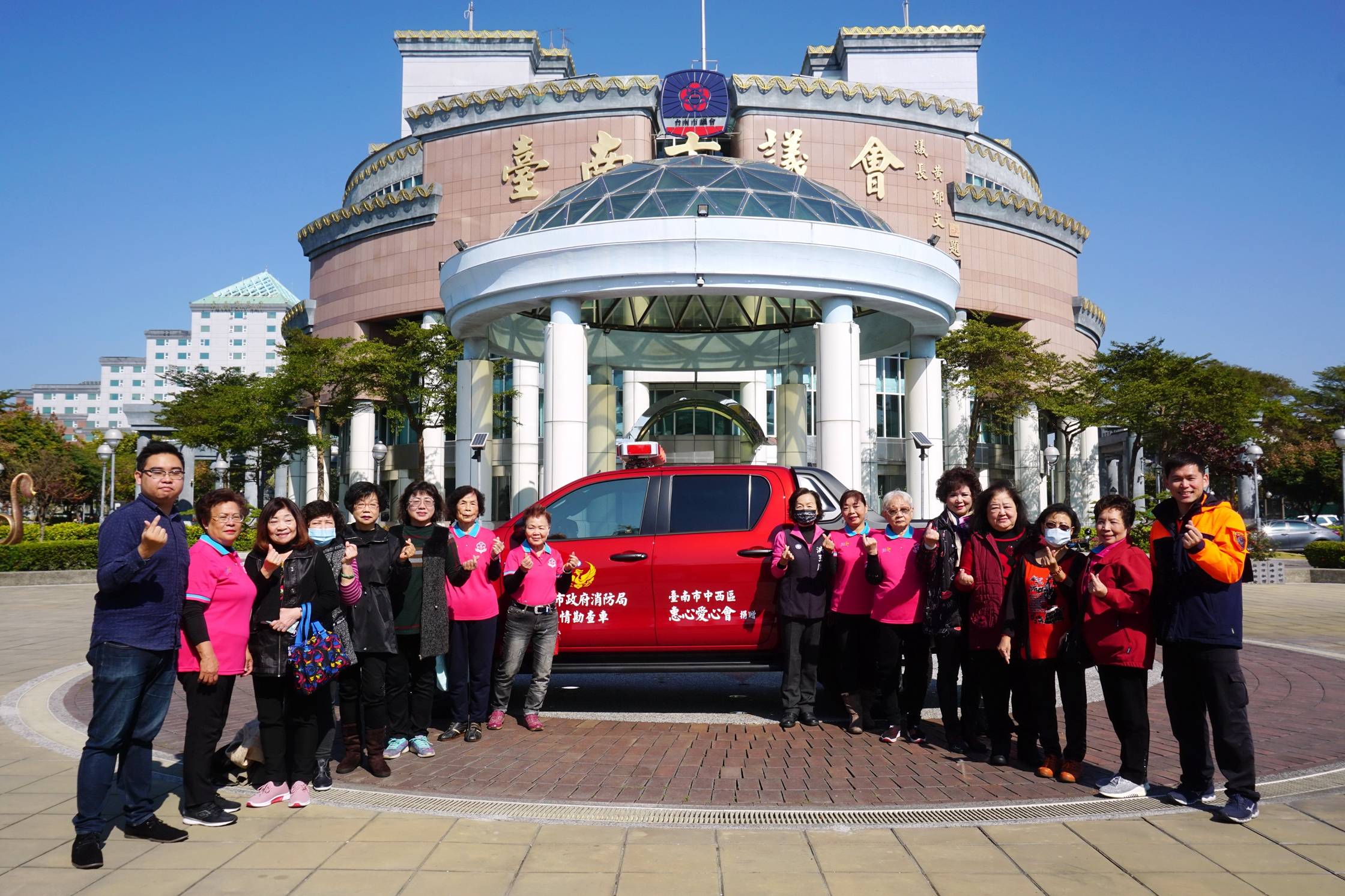 台南市中西區愛心會 捐災消防局情勘查車