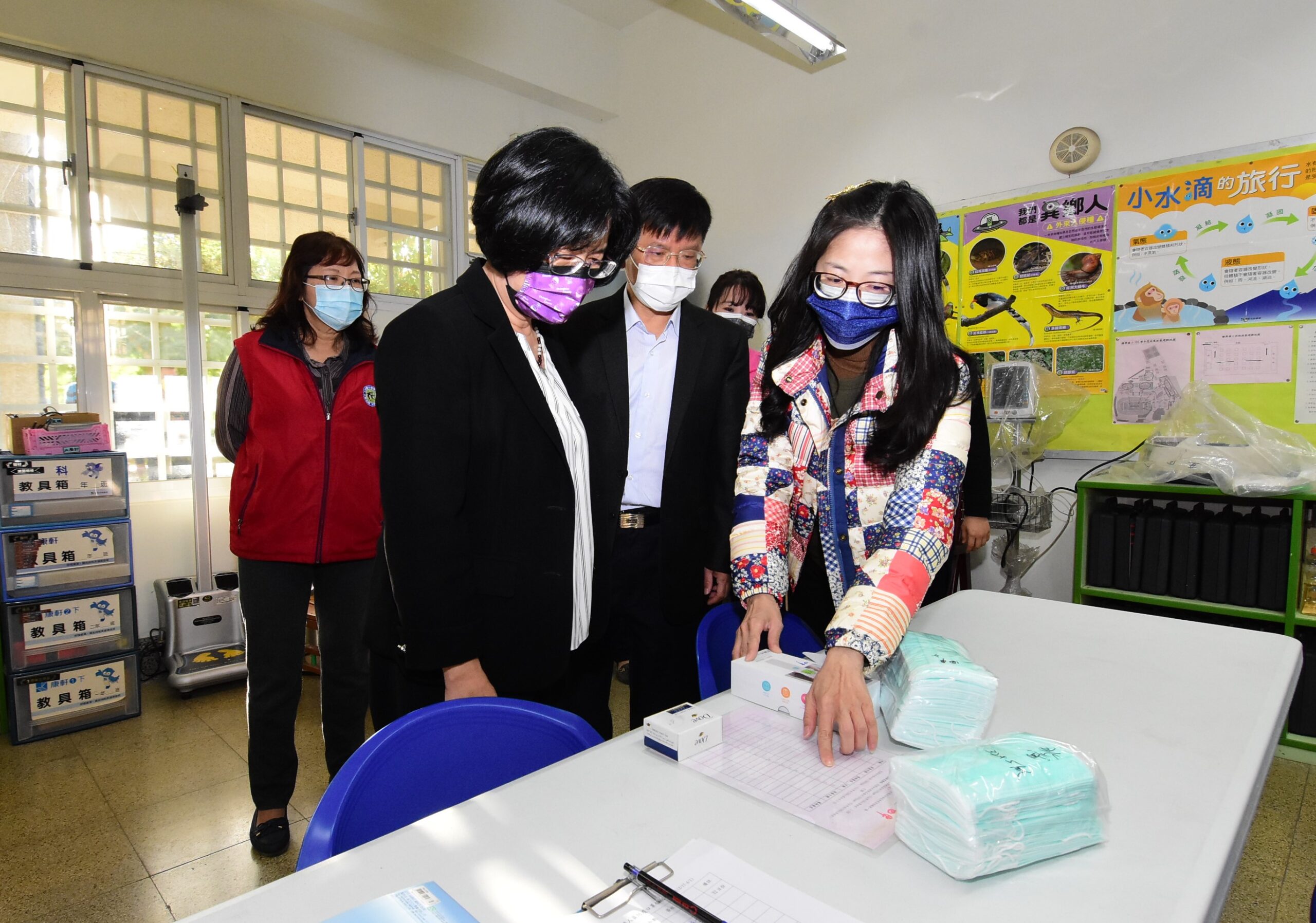 彰化縣長王惠美關心校園防疫 感謝志工付出